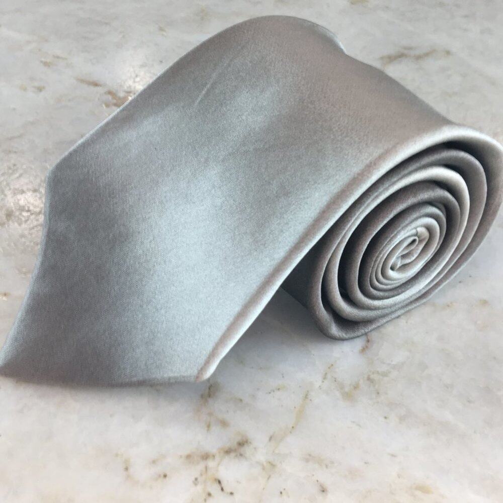 ESSANTE SILK TIE